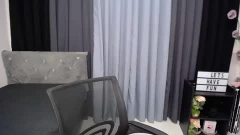 Snapshot of pleasure4salets chatting on 02-08-25, 03:10 LAUREEN online show from 02-08-25, 03:10