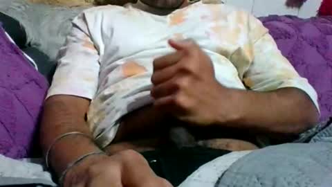 Snapshot of pleasure5845 chatting on 11-12-25, 06:03 Sam online show from 11-12-25, 06:03