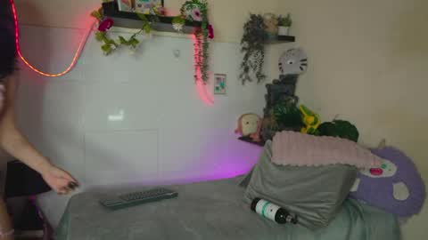 Jessi Alex online show from 05-20-26, 11:38