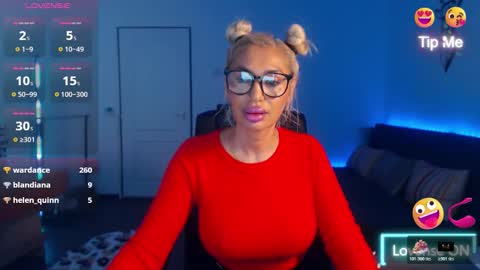 Snapshot of pleasureofgoods chatting on 11-23-25, 10:31 Victoria online show from 11-23-25, 10:31