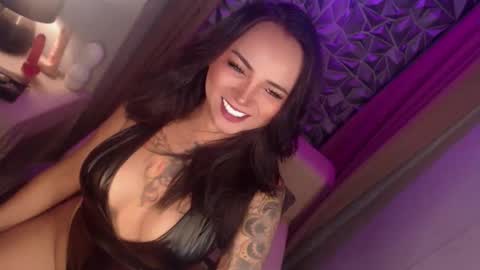 Snapshot of pleasurepleasermistress chatting on 11-04-25, 03:16 Angel online show from 11-04-25, 03:16