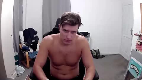 Snapshot of plkrisztian chatting on 10-02-25, 07:54 plkrisztian online show from 10-02-25, 07:54