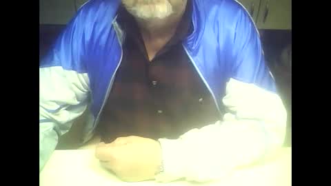 Snapshot of plot64 chatting on 01-12-25, 02:30 plot64 online show from 01-12-25, 02:30