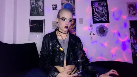    online show from 10-20-25, 02:12