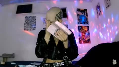    online show from 05-20-26, 12:06