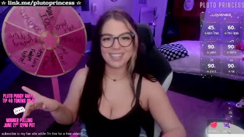 Snapshot of plutoprincess69 chatting on 04-29-26, 01:21 Pluto Princess online show from 04-29-26, 01:21