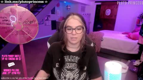 Snapshot of plutoprincess69 chatting on 05-21-26, 03:02 Pluto Princess online show from 05-21-26, 03:02
