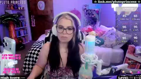 Snapshot of plutoprincess69 chatting on 06-23-26, 03:59 Pluto Princess online show from 06-23-26, 03:59