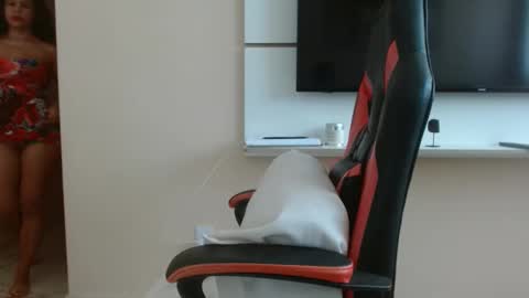 pocahontas online show from 04-01-26, 03:53