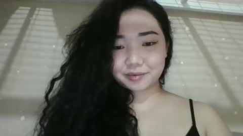 Snapshot of pocahontas654 chatting on 04-13-26, 10:43 Erica online show from 04-13-26, 10:43