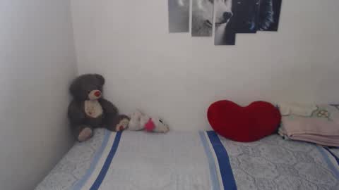 Pocahontas online show from 03-25-26, 06:36