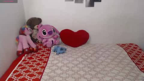 Pocahontas online show from 04-14-26, 01:50