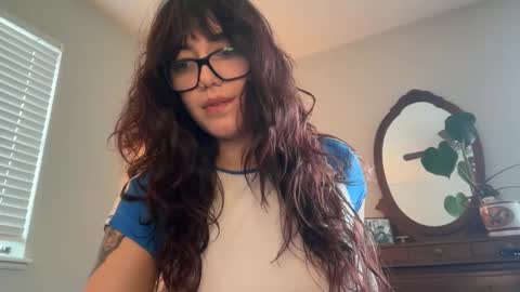 Snapshot of pocketnikki chatting on 02-18-25, 10:58 pocketnikki online show from 02-18-25, 10:58