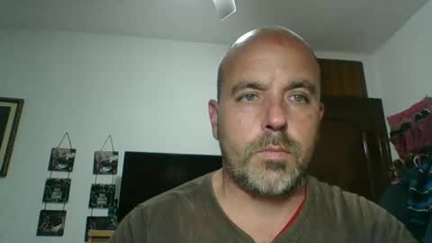 Snapshot of pocoyotop chatting on 01-25-25, 01:10 pocoyotop online show from 01-25-25, 01:10