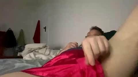 Snapshot of podge00 chatting on 02-25-25, 01:06 Dave online show from 02-25-25, 01:06