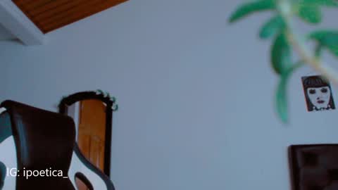 IG ipoetica  online show from 12-19-24, 12:02