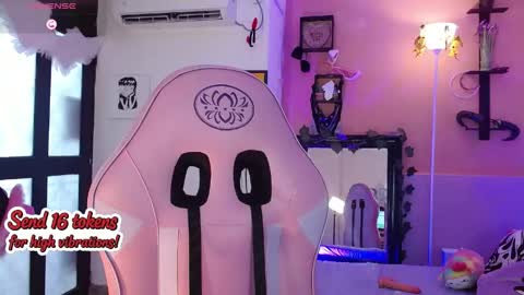 poison_liv online show from 04-19-26, 06:32