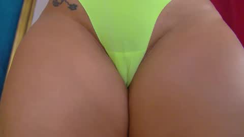 poison_milf_ online show from 09-21-25, 04:36