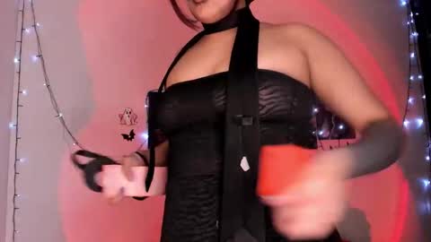 Willow                      Hours 12pm to 630pm Colombian time FRIDAY AND SUNDAY FREE DAYS online show from 10-16-25, 06:31