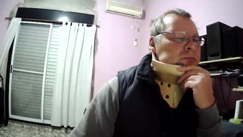 Snapshot of pol22010 chatting on 06-09-26, 10:21 Polako online show from 06-09-26, 10:21