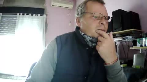 Snapshot of pol22010 chatting on 07-13-26, 04:32 Polako online show from 07-13-26, 04:32
