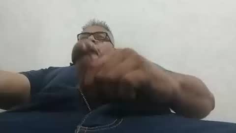 Snapshot of poli475 chatting on 12-27-24, 10:16 poli online show from 12-27-24, 10:16