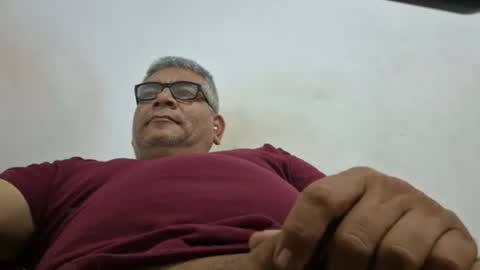 Snapshot of poli475 chatting on 02-18-25, 01:10 poli online show from 02-18-25, 01:10