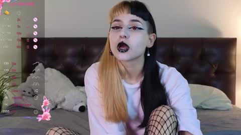 Snapshot of polidevis chatting on 12-01-25, 10:42 Candytrain online show from 12-01-25, 10:42