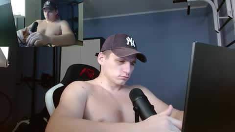 Poliglotjoe2 online show from 01-08-26, 03:03