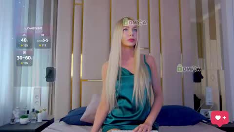 Snapshot of poliina chatting on 02-22-25, 08:20 Polina online show from 02-22-25, 08:20