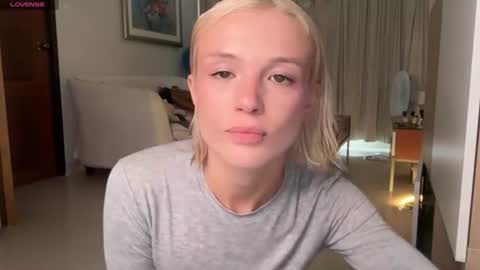 Snapshot of polino4ka69 chatting on 07-11-26, 12:46 polino4ka69 online show from 07-11-26, 12:46