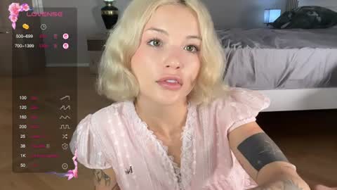 Snapshot of polino4ka69 chatting on 07-19-26, 06:28 polino4ka69 online show from 07-19-26, 06:28