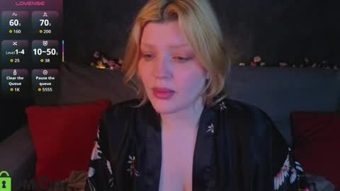 Polly online show from 05-21-26, 01:23
