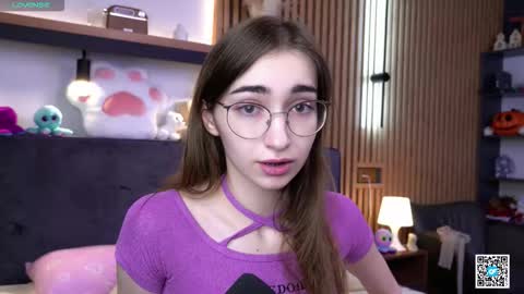 Polly online show from 11-14-25, 07:29