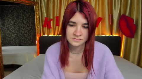 Polly online show from 02-12-25, 07:34