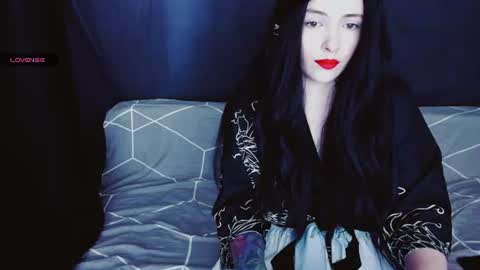 Snapshot of polly_wow chatting on 07-17-26, 06:31 Polly online show from 07-17-26, 06:31
