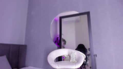 POLLY online show from 02-11-25, 10:37