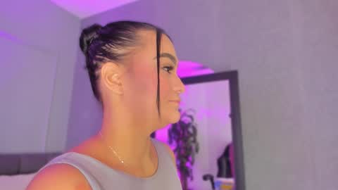 POLLY online show from 11-22-25, 10:36