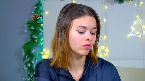 Polly online show from 12-19-24, 02:23