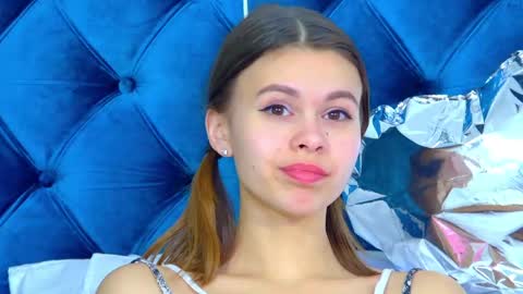 Polly online show from 02-16-25, 01:03