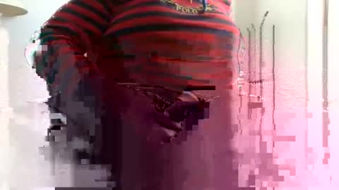 Snapshot of poloking_92 chatting on 03-28-26, 01:00 Honey Dior Polo King online show from 03-28-26, 01:00