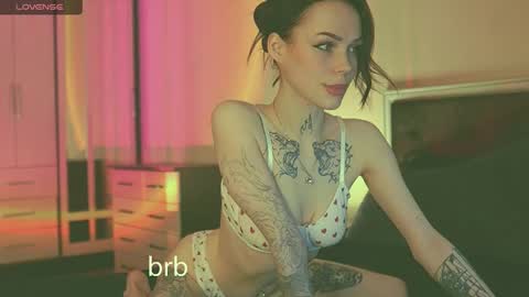 Snapshot of polusladkoye chatting on 03-10-25, 08:23 Megan.online  online show from 03-10-25, 08:23