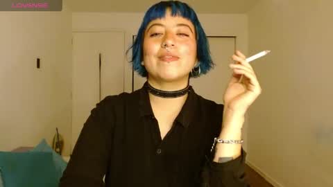 Poly online show from 04-10-26, 12:16