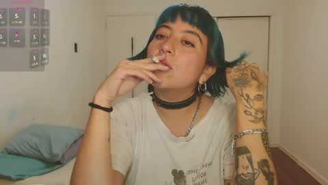 Poly online show from 04-22-26, 02:14