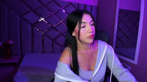 poly sasha  online show from 11-29-25, 04:04