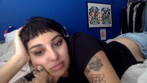 Snapshot of polymamii chatting on 02-24-26, 07:23 polymamii online show from 02-24-26, 07:23