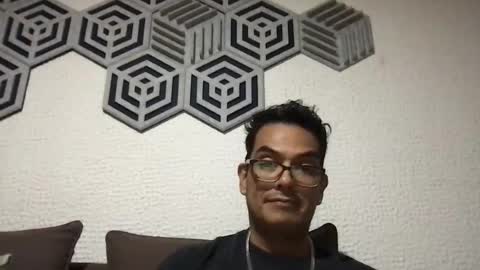 Snapshot of ponch974278 chatting on 05-25-26, 05:24 ponch974278 online show from 05-25-26, 05:24