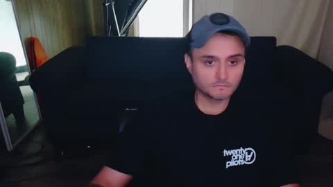 poo_c_licker213 online show from 10-13-25, 03:01