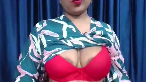 poojalady online show from 11-27-25, 03:41