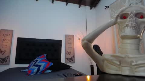 pool  online show from 10-20-25, 12:27
